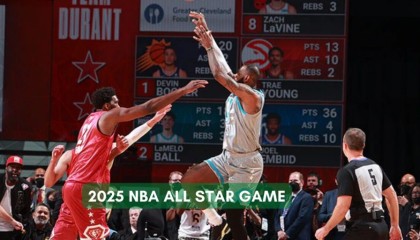 太萌了吧！杨瀚森背粉色书包跳热舞火出圈，队友反应暴露球队秘密